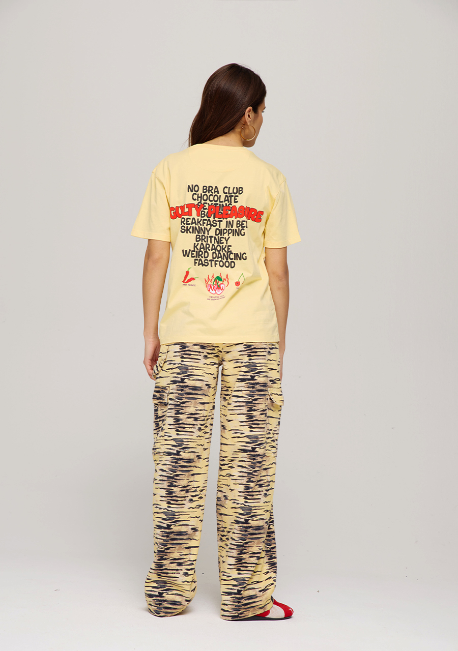 Harper & Yve T-shirt Guiltylist SS25Y306 Geel