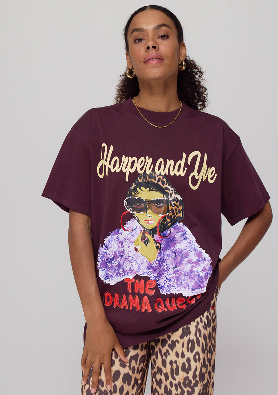 Harper & Yve T-shirt Dramaqueen AW25Y301 Donker bruin