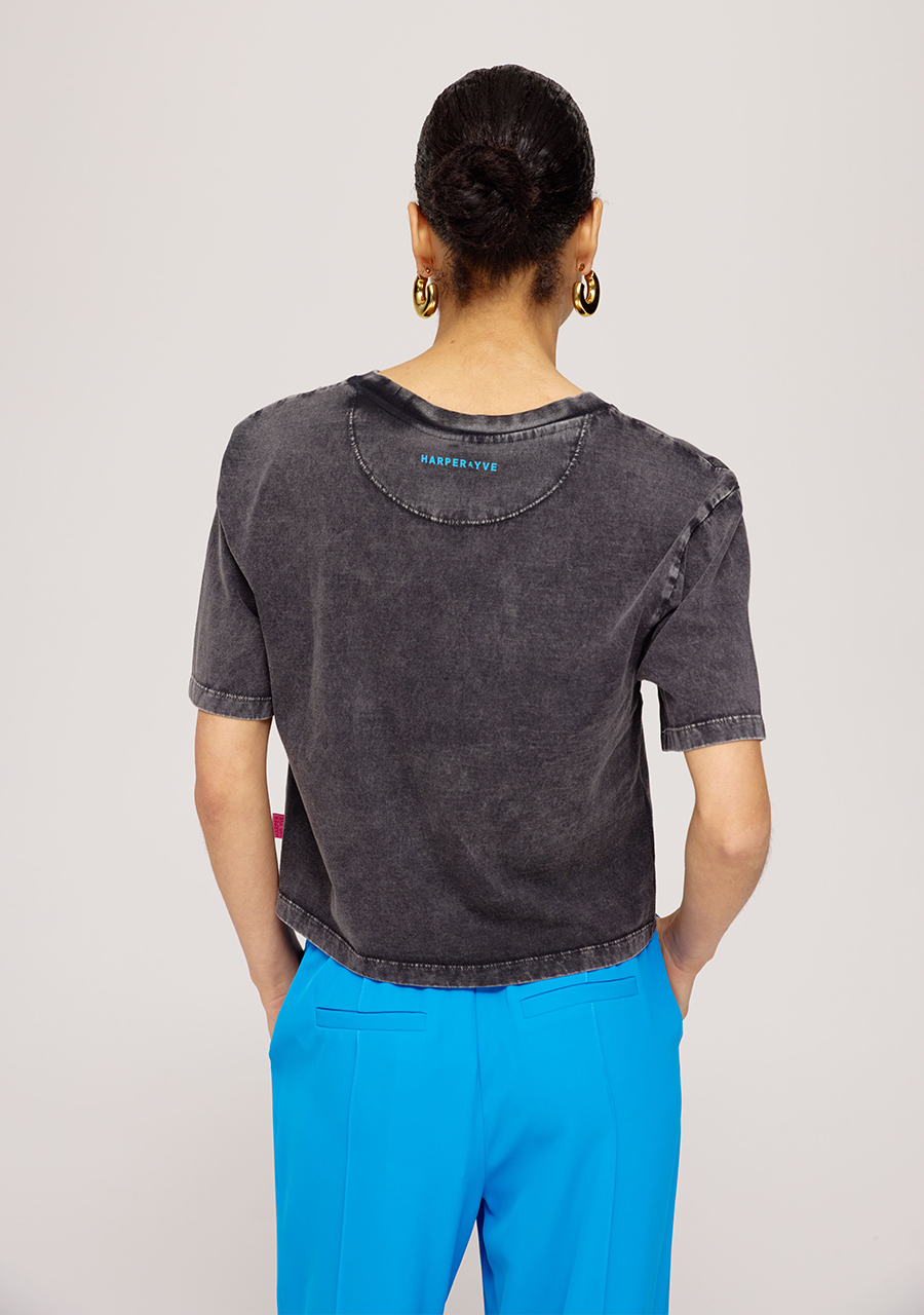 Harper & Yve T-shirt cropped Hotstuff SS25Y305 Zwart