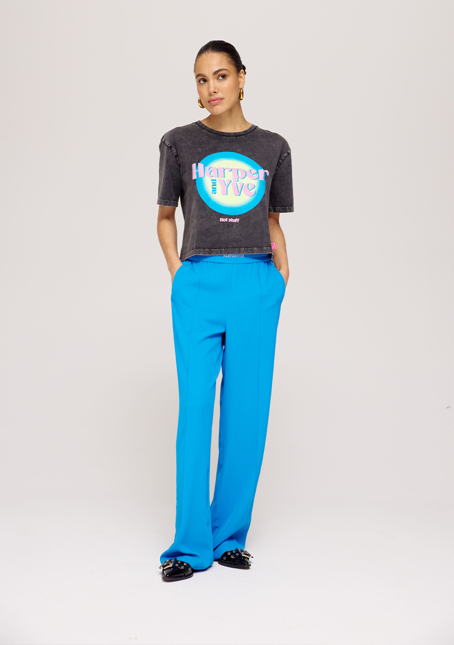 Harper & Yve T-shirt cropped Hotstuff SS25Y305 Zwart